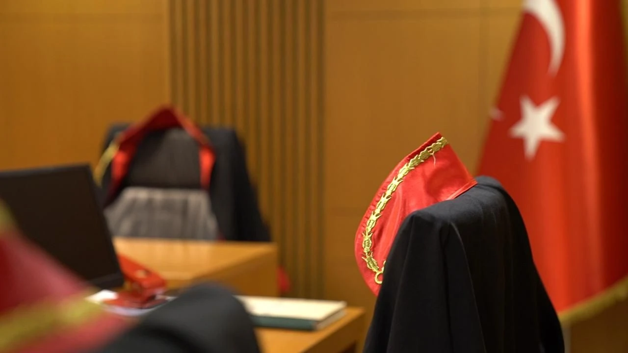 Başörtülü Hakimi Reddetme Davasında Avukat Hakim Karşısına Çıktı