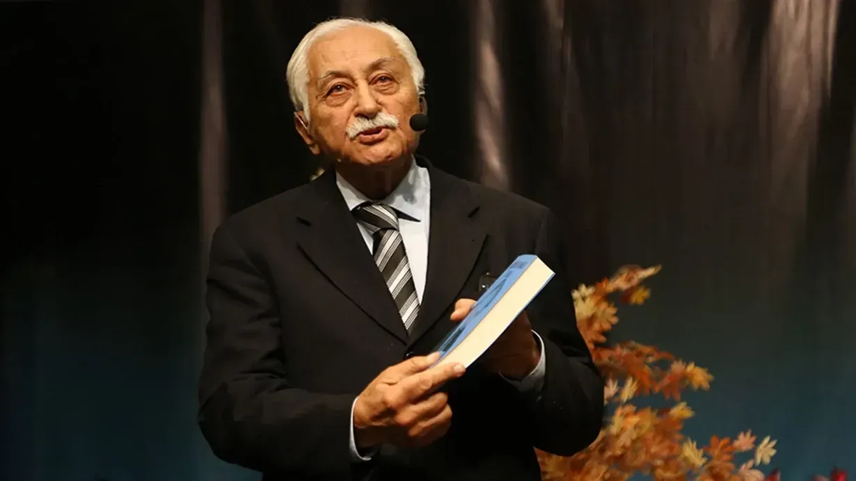 sair-ve-yazar-yavuz-bulent-bakiler-hayatini-kaybetti-gzyd