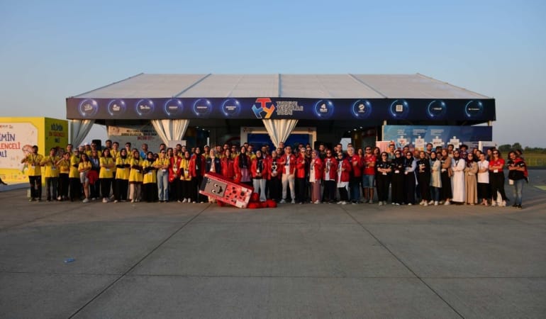 T3 Vakfı’ndan 5000 Öğrenciye Burs Fırsatı: Aylık 6 Bin TL’ye Varan Destek