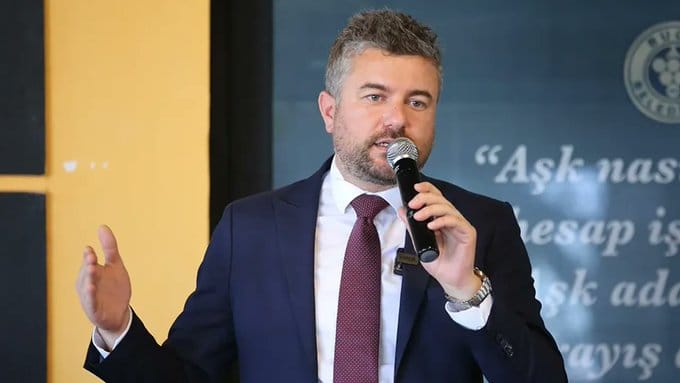 İşçi Maaşlarını Ödeyemeyen Buca Belediyesi’nin Reklama 120 Milyon TL Pay Ayırması Tepki Çekti