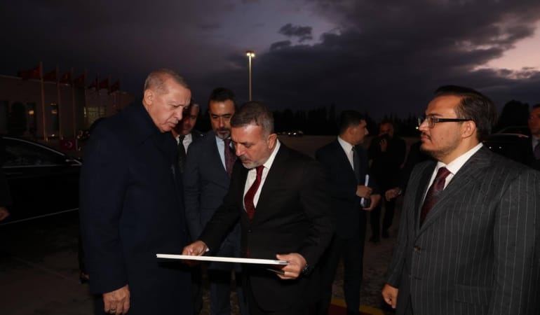 Sincan Belediye Başkanı Murat Ercan, Cumhurbaşkanı Erdoğan’a İlçedeki Projeleri Anlattı