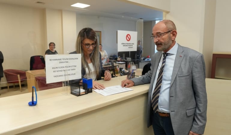 Gazeteci Emin Pazarcı, Halk TV’yi RTÜK’e Şikayet Etti: “Yanlarına Bırakmam”