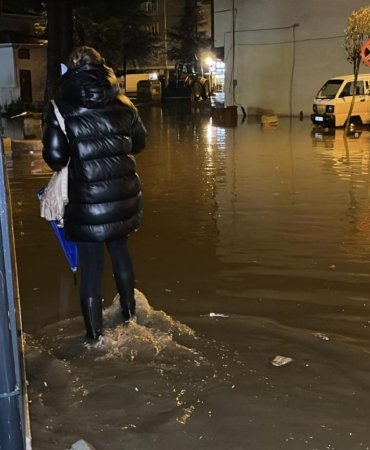 saganak-edremit-aa-2411638