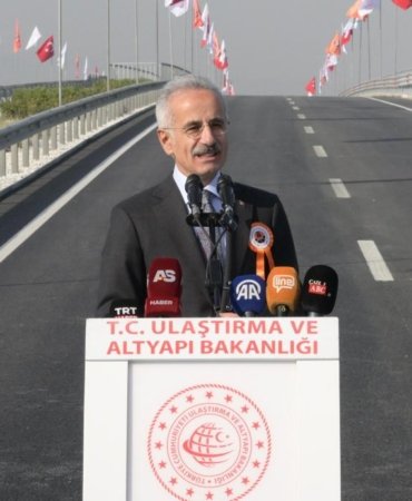 642f1d3c-2bd5-48fd-9f94-0fa18e9ef0b8