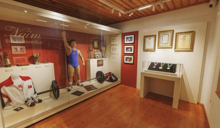 Efsane Halterci Naim Süleymanoğlu’nun Doğduğu Ev Müze Oldu