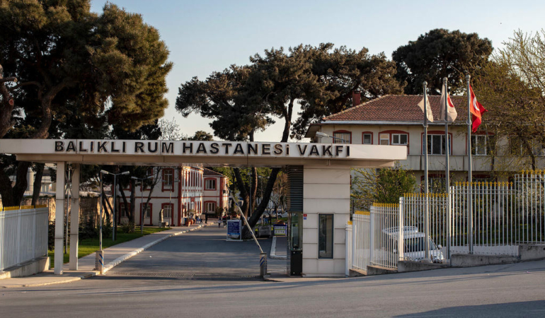 Balıklı Rum Hastanesi’nde “Sahte Reçete” Vurgunu: Profesör ve Ekibi Tutuklandı