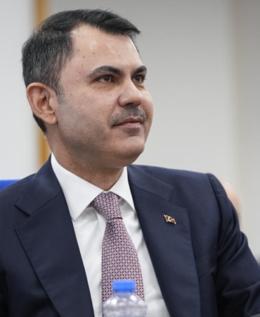 murat-kurumaa-2420398