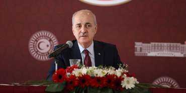 tbmm-baskani-kurtulmus-gazetecilerl-pwqy