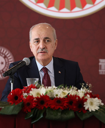 tbmm-baskani-kurtulmus-gazetecilerl-pwqy