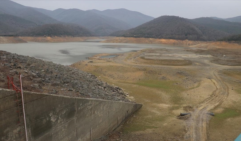 Yalova’da “Acil Durum” İlan Edildi: 15 Günlük Su Kaldı, Her Gece 9 Saat Su Kesintisi Olacak!