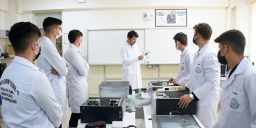 thumbs_b_c_c4ab7806c7f2db9aa46b5d87ae9439ba