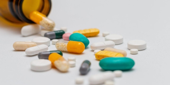 vitamin-ilac-depophotos-1479294