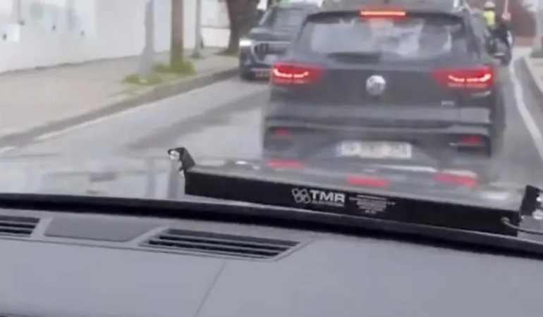 Acun Ilıcalı’nın Kızının Aracındaki “Çakar” Detayı Sosyal Medyayı Ayağa Kaldırdı: “Bu Ayrıcalığın Sebebi Ne?”