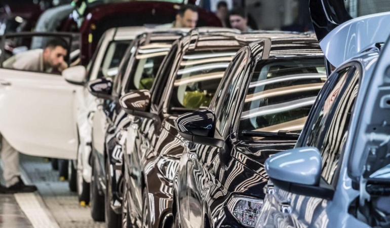 Kasım Ayı İhracat Rakamları Açıklandı: 22,7 Milyar Dolarlık İhracatla Lider Yine Otomotiv Oldu