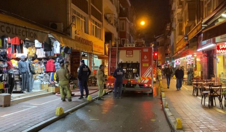 Fatih’te Otoparkta Korkutan Yangın! Büyük Facia Son Anda Önledi