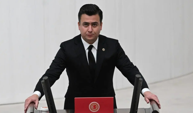 Osman Gökçek’ten CHP’ye Sert Sözler: “Emekliyi Savunacak Son Kişilersiniz”