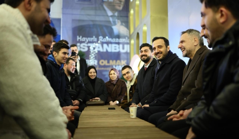 AK Parti İstanbul İl Başkanlığı komşularla aynı sofrada buluştu