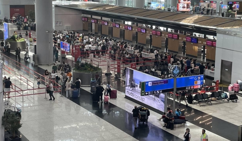 istanbul-havalimani-yogunluk-aa-2067817