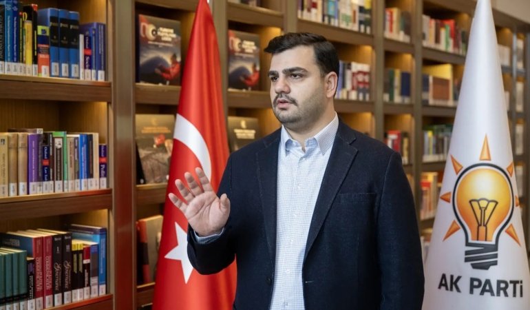 AK Partili Eyyüp Kadir İnan: Özlem Hanım’ın duruşunun sonuna kadar yanındayız