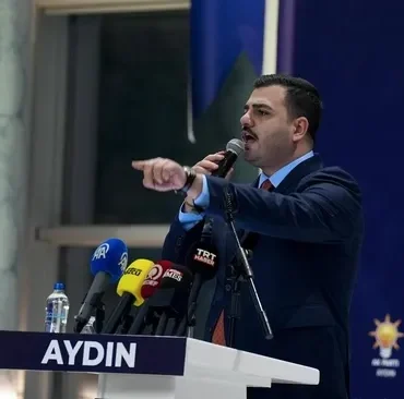 AK Parti Genel Sekreteri ve İzmir Milletvekili Eyyüp Kadir İnan