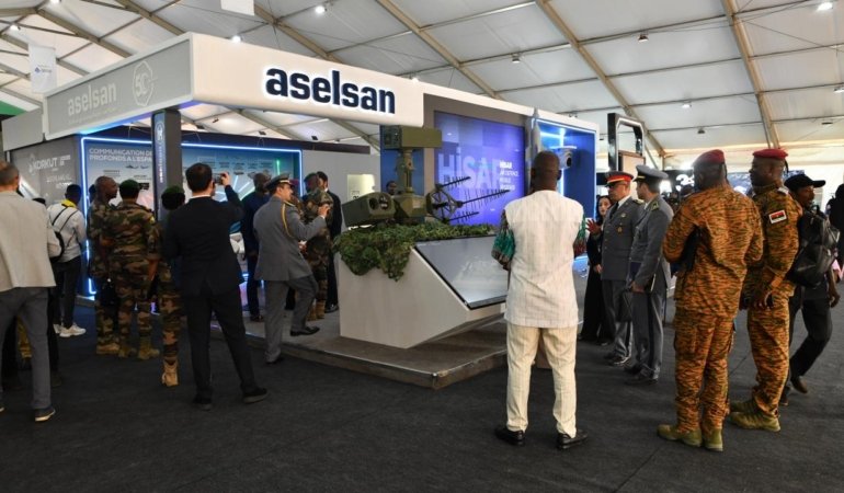 ‘Terör koridorundan’ stratejik savunma sanayi buluşmasına