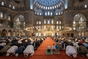 Bayram Namazı Saatleri 2026 | İl İl Bayram Namazı Saat Kaçta?