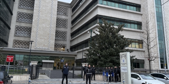Bursa Büyükşehir Belediye Başkanı Mustafa Bozbey gözaltına alındı
