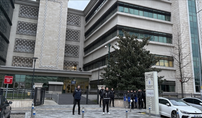 Bursa Büyükşehir Belediye Başkanı Mustafa Bozbey gözaltına alındı