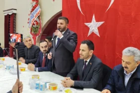 Gümüşler’de gönül sofrası kuruldu- Belediye çalışanları kendi maaşlarıyla iftar verdi2