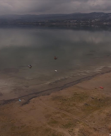 Sapanca Gölü'nde kuraklığın izleri siliniyor