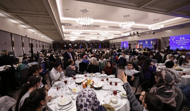 AK Parti’den Çocuklara Anlamlı İftar: 500 Çocuğa Bayram Sevinci