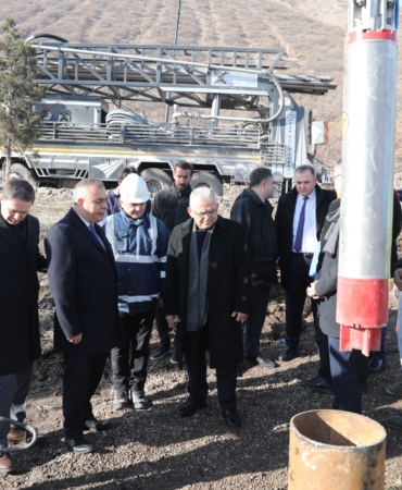 baskan-buyukkilic-2025te-73-milyon-501-bin-tllik-53-adet-icme-suyu-sondaj-kuyusu-actik-9