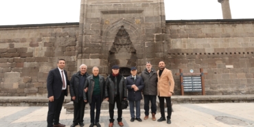 d45fa5fb-751e-46c4-935e-216bdf0a1750