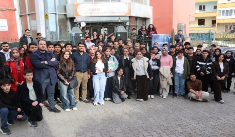 Şanlıurfa’da 13 ilçeden 250 öğrenciye girişimcilik ve kariyer eğitimi verildi