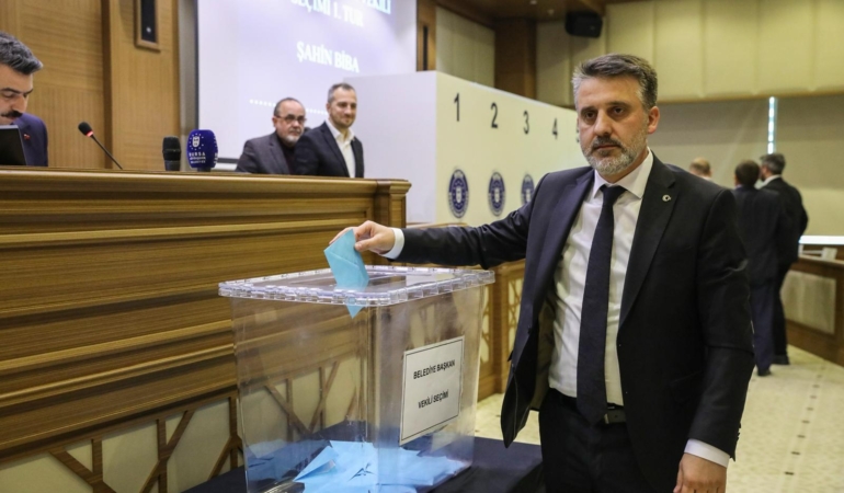 Bursa’da başkan vekilliğine Şahin Biba seçildi
