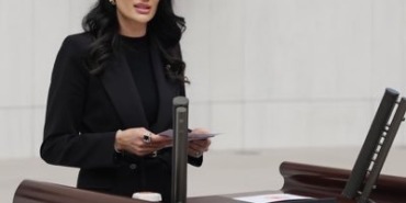 ak-partili-sarbastan-chp-lideri-ozele-cercioglu-yaniti-baskanimizin-topuk-sesleri-sizleri-urkutmus