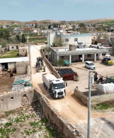 anliurfanin-kirsal-yollarinda-asfalt-seferberligi-buyuksehirden-konforlu-ulasim-hamlesi