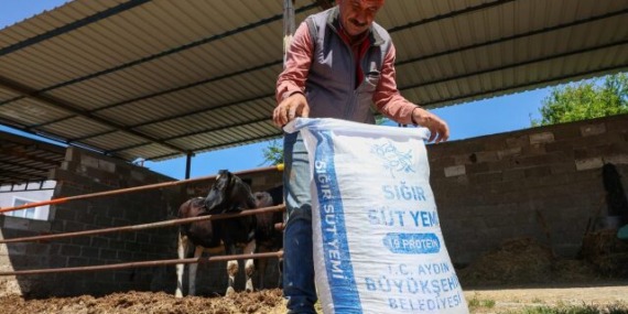 aydin-buyuksehir-belediyesinden-germencikte-ureticiye-can-suyu-baskan-cercioglundan-yem-destegi