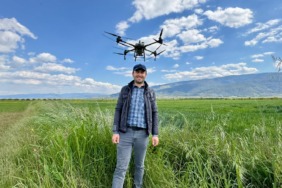 aydinin-bereketli-topraklarinda-iha-devrimi-tarlalar-drone-ile-ucretsiz-gubreleniyor