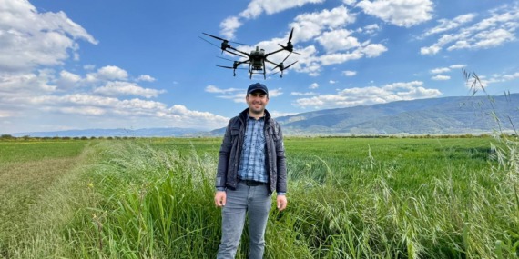 aydinin-bereketli-topraklarinda-iha-devrimi-tarlalar-drone-ile-ucretsiz-gubreleniyor