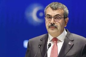 bakan-yusuf-tekin-okullardaki-yeni-guvenlik-onlemlerini-acikladi-yapay-zeka-destekli-erken-uyari-sistemi-geliyor