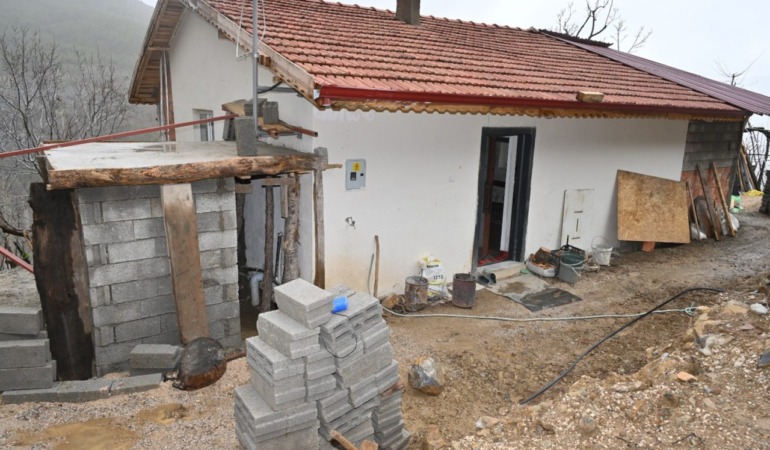 Başkan Başdeğirmen Talimat Verdi: Yangınzede Aile Yeni ve Modern Evine Kavuştu