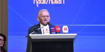 baskan-buyukkilic-kadinlarin-ekonomideki-gucune-vurgu-yapti-45