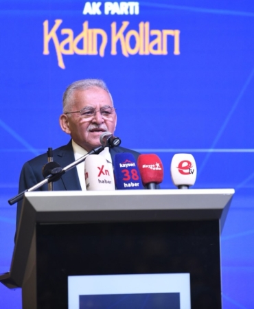 baskan-buyukkilic-kadinlarin-ekonomideki-gucune-vurgu-yapti-45