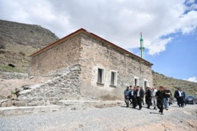 baskan-buyukkilictan-tarihe-vefa-tavukcu-mahallesindeki-restorasyon-calismalari-tam-gaz-suruyor