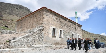 baskan-buyukkilictan-tarihe-vefa-tavukcu-mahallesindeki-restorasyon-calismalari-tam-gaz-suruyor