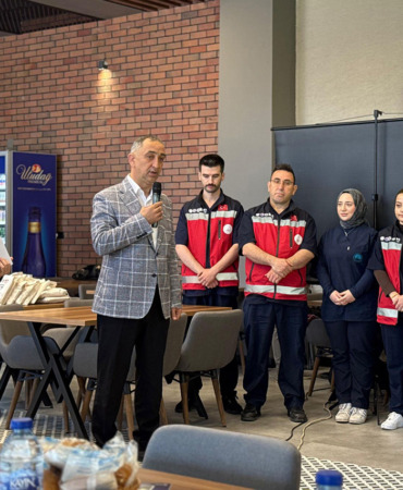 baskan-cetinkayadan-sosyal-yasam-merkezlerine-yakin-markaj-hemsehrilerimizin-hizmetindeyiz