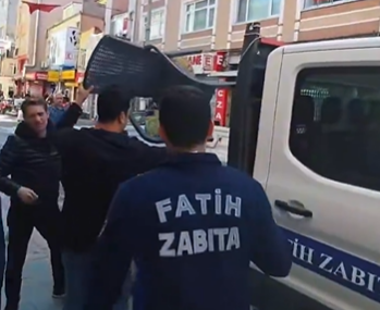 fatih-belediyesinden-kaldirim-isgallerine-mudahale