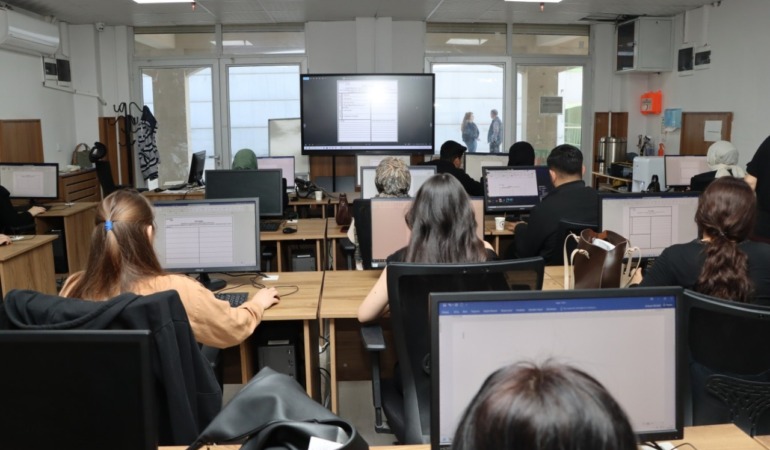 Geleceğin Teknolojisi Şanlıurfa’da Yükseliyor: Büyükşehir’den Dev Dijital Eğitim Hamlesi