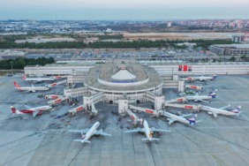 havalimani-kapasitesi-26-ab-ulkesinin-nufusunu-asti